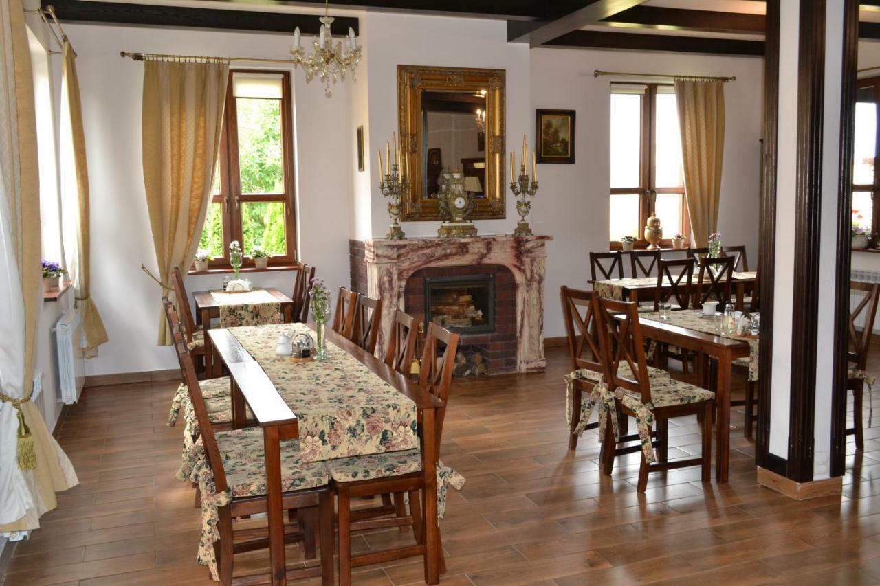 Bed and Breakfast Pod Katedra Дрохичин Экстерьер фото